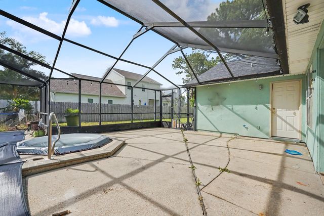 1297 Ceylon Drive, Gulf Breeze, FL 32563