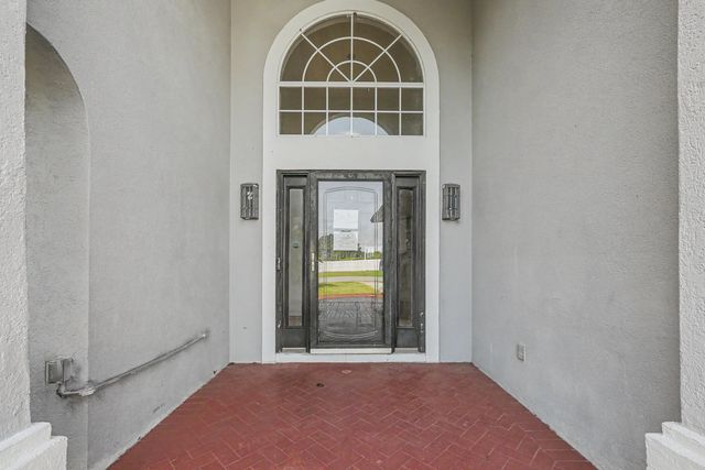 1297 Ceylon Drive, Gulf Breeze, FL 32563