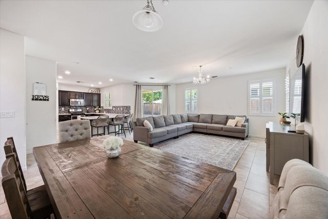 5331 Elderdown Way, Sacramento, CA 95835