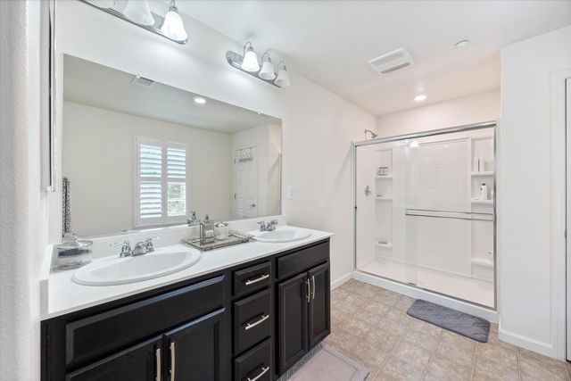 5331 Elderdown Way, Sacramento, CA 95835