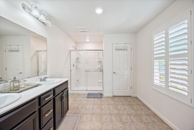 5331 Elderdown Way, Sacramento, CA 95835