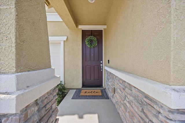 5331 Elderdown Way, Sacramento, CA 95835