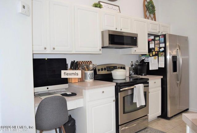 8062 TIMBER POINT Drive, Jacksonville, FL 32244