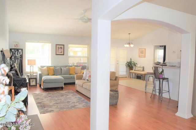 8062 TIMBER POINT Drive, Jacksonville, FL 32244