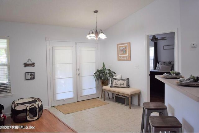 8062 TIMBER POINT Drive, Jacksonville, FL 32244