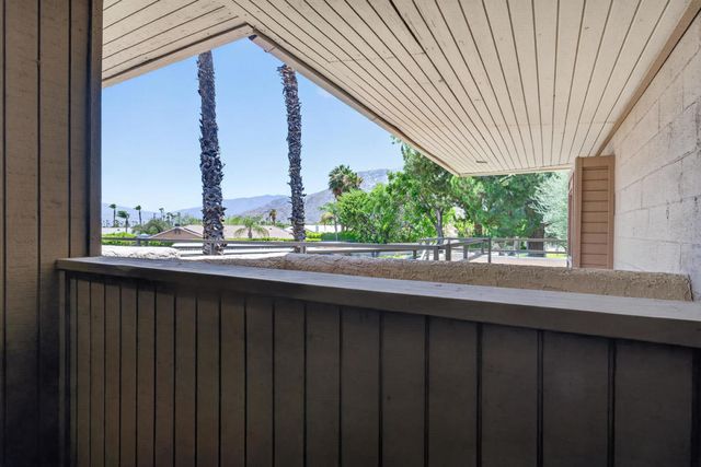 420 N Villa Court 208, Palm Springs, CA 92262