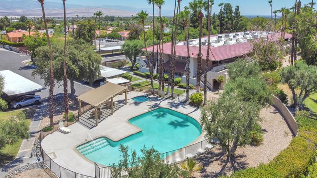420 N Villa Court 208, Palm Springs, CA 92262