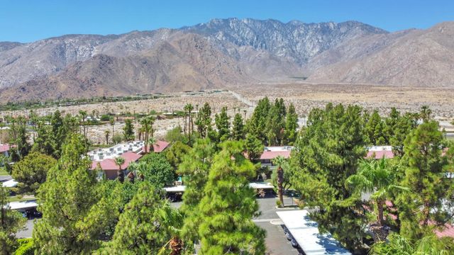 420 N Villa Court 208, Palm Springs, CA 92262