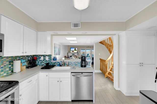 2 Second Avenue 1, Ortley Beach, NJ 08751