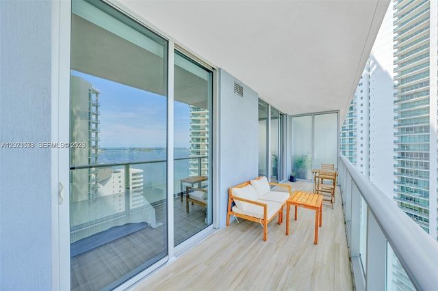 1300 Brickell Bay Dr 2104, Miami, FL 33131
