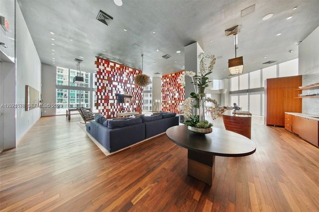 1300 Brickell Bay Dr 2104, Miami, FL 33131