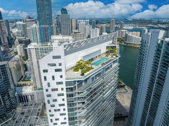 1300 Brickell Bay Dr 2104, Miami, FL 33131