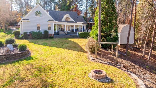 9372 Island Point Road, Sherrills Ford, NC 28673