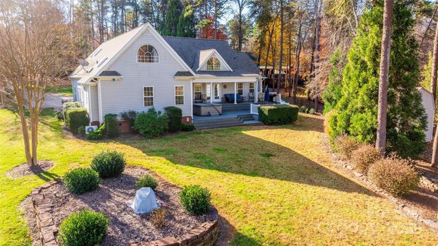 9372 Island Point Road, Sherrills Ford, NC 28673