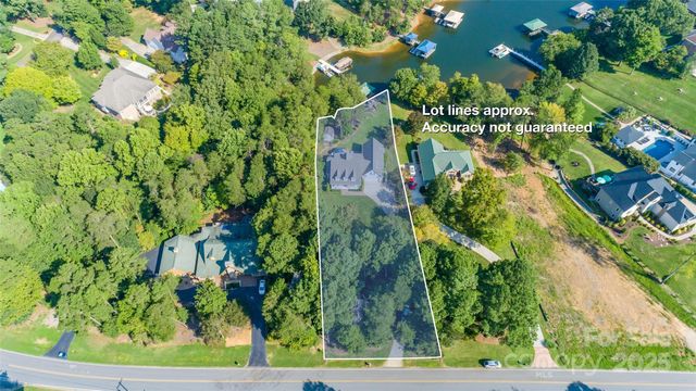 9372 Island Point Road, Sherrills Ford, NC 28673