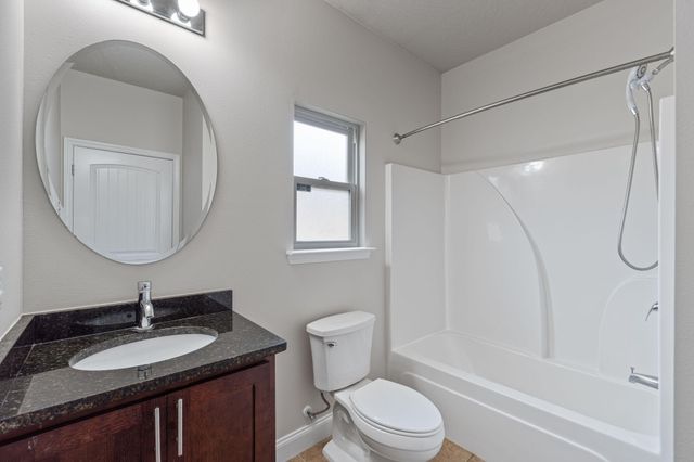 4616 Hermosa Road, Crestview, FL 32539