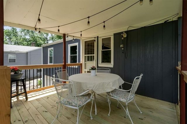 8325 Locust Street, Kansas City, MO 64131