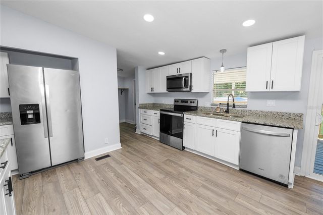 3113 ROLLINGLEN LANE, Lakeland, FL 33810