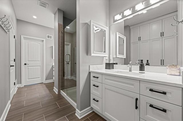 14811 Meadow Lane, Leawood, KS 66224