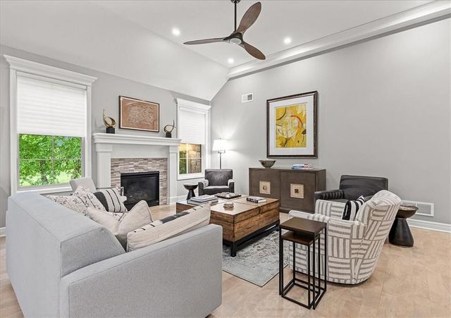 14811 Meadow Lane, Leawood, KS 66224