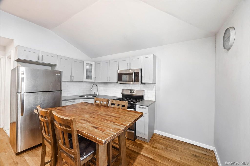 2611 Decatur Avenue, Bronx, NY 10458 — photo 2