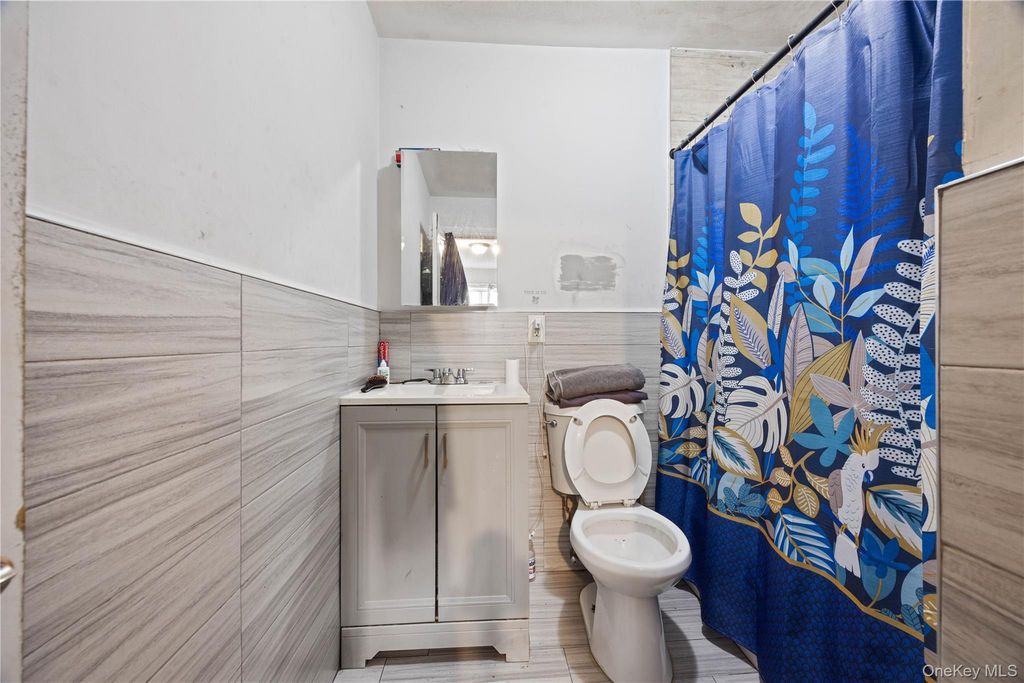 2611 Decatur Avenue, Bronx, NY 10458 — photo 5