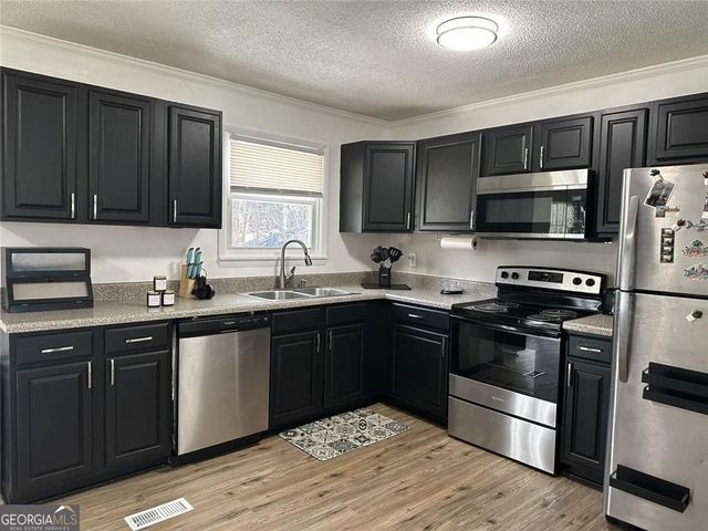 2529 Rockknoll Drive, Conley, GA 30288