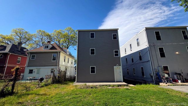 50 Parker Avenue 2, Poughkeepsie, NY 12601
