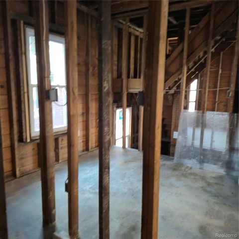 3745 Hogarth Street, Detroit, MI 48206