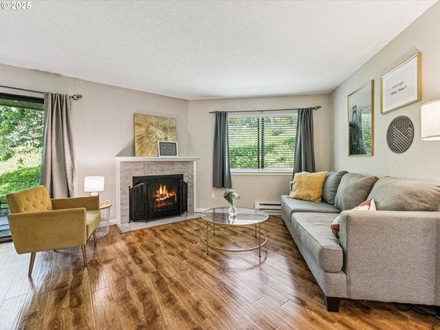 9908 Se TALBERT St, Clackamas, OR 97015