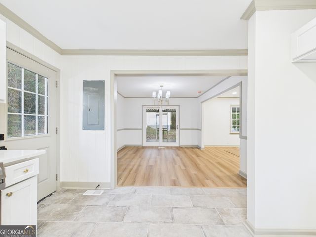 1068 S Pine Knoll Drive, Macon, GA 31204