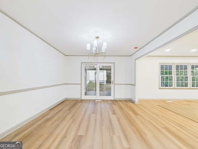 1068 S Pine Knoll Drive, Macon, GA 31204