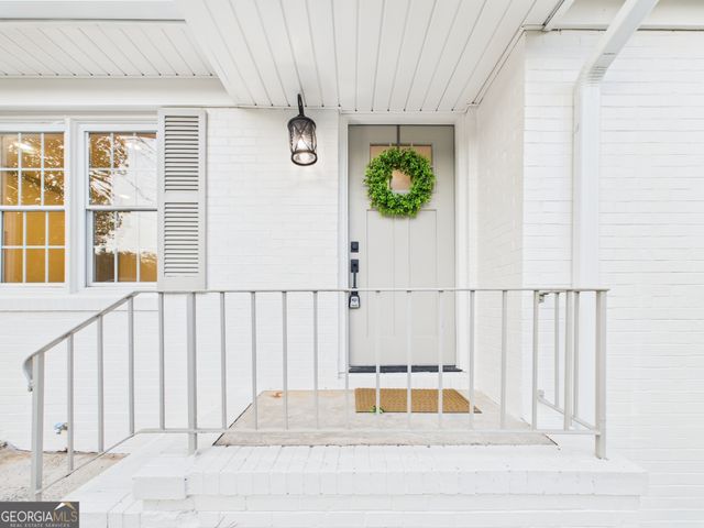 1068 S Pine Knoll Drive, Macon, GA 31204