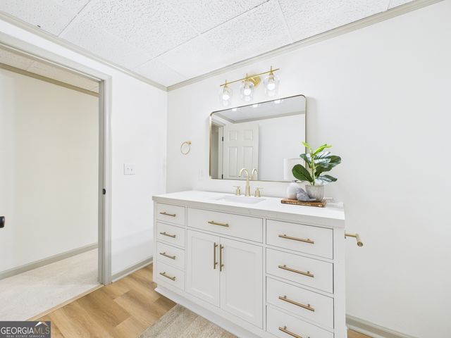 1068 S Pine Knoll Drive, Macon, GA 31204