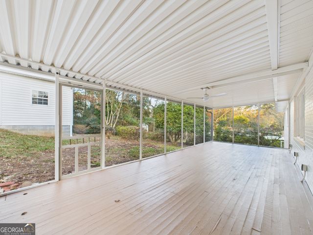 1068 S Pine Knoll Drive, Macon, GA 31204