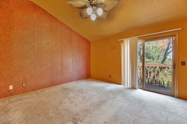 1202 S Stoneybrook Cir, Wichita, KS 67207