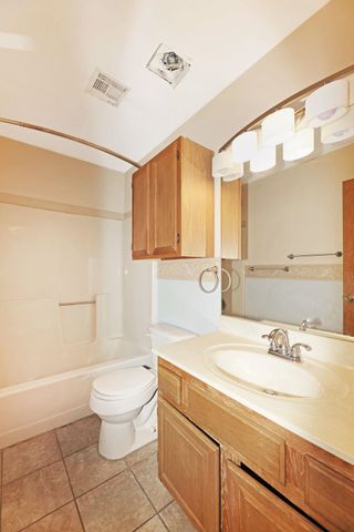 1202 S Stoneybrook Cir, Wichita, KS 67207