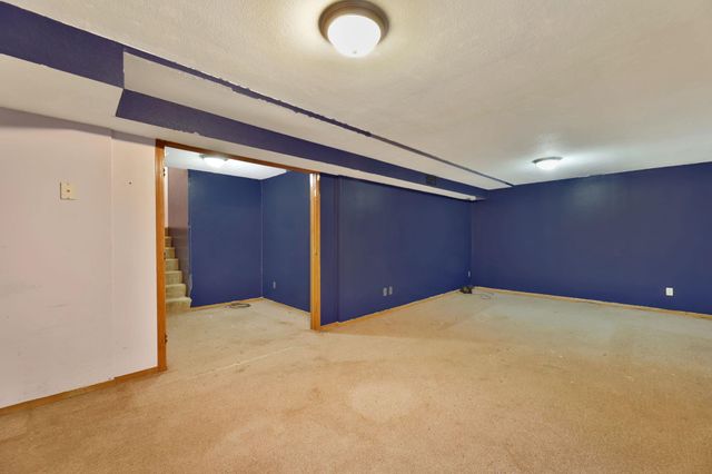 1202 S Stoneybrook Cir, Wichita, KS 67207