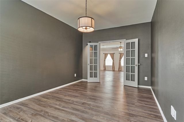211 Garnett Street, Magnolia, TX 77354