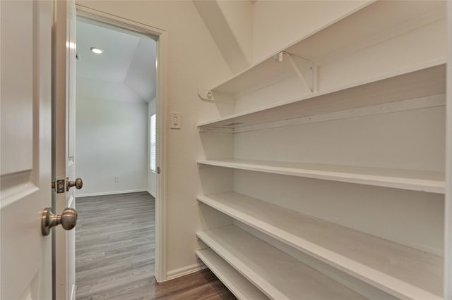 211 Garnett Street, Magnolia, TX 77354