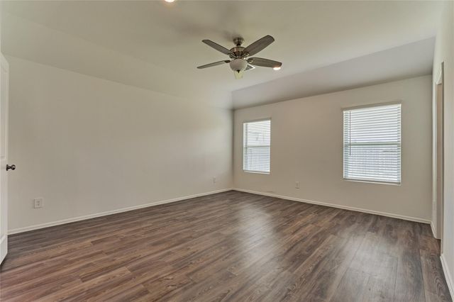 211 Garnett Street, Magnolia, TX 77354