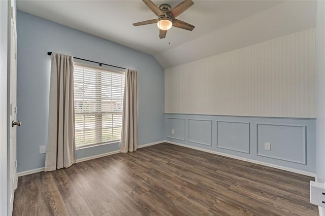 211 Garnett Street, Magnolia, TX 77354
