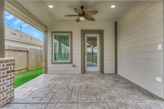 211 Garnett Street, Magnolia, TX 77354