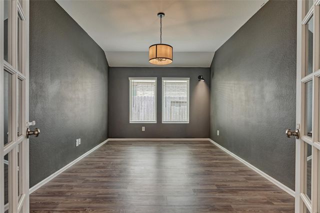 211 Garnett Street, Magnolia, TX 77354