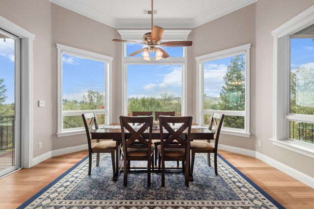 3582 Stone Ridge Place, Redding, CA 96001