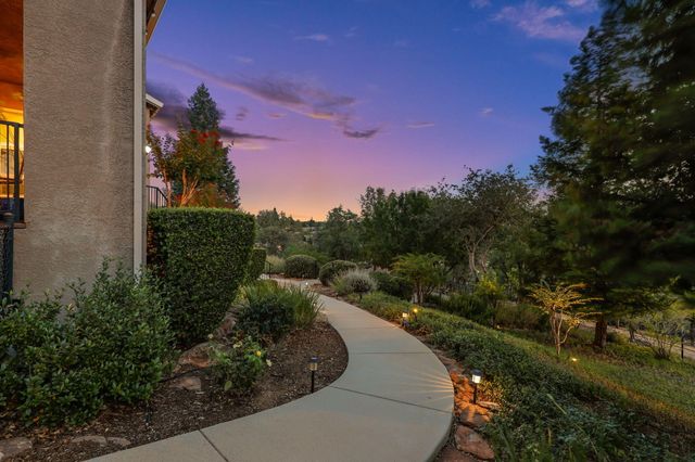 3582 Stone Ridge Place, Redding, CA 96001