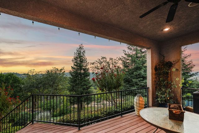 3582 Stone Ridge Place, Redding, CA 96001