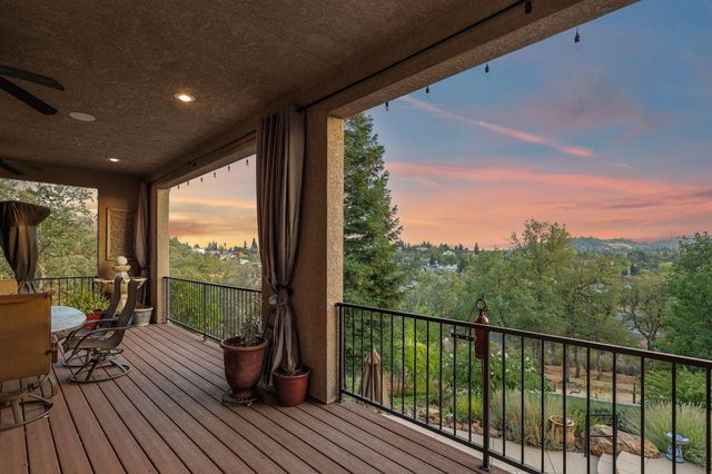 3582 Stone Ridge Place, Redding, CA 96001