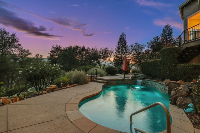 3582 Stone Ridge Place, Redding, CA 96001