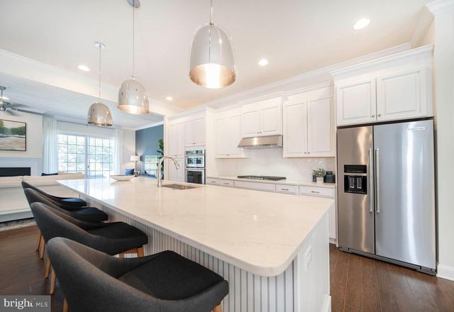 2562 RIDDLE AVE, Wilmington, DE 19806